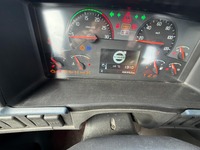 RIKI8971_2723799 vehicle image