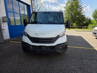 SOMM2698_2914452 vehicle image