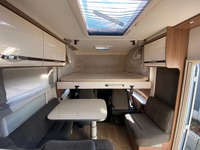 RINA4324_2917395 vehicle image