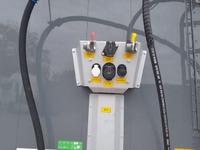 INTG9387_2744355 vehicle image