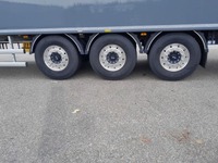 INTG9387_2744355 vehicle image