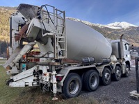 MACH3788_2814098 vehicle image