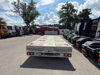 UNIK8334_2964578 vehicle image