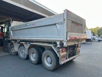 LUEG7668_2959038 vehicle image