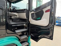 UNIK8334_2865606 vehicle image