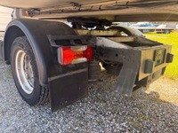 THOM6454_2950409 vehicle image
