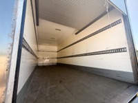 THOM6454_2950409 vehicle image