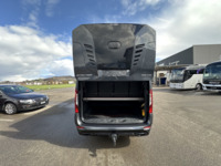 THUR7336_2856307 vehicle image