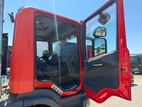 UNIK8334_2973235 vehicle image