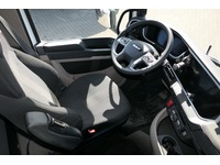 DOLD2821_2839628 vehicle image