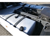 DOLD2821_2839628 vehicle image