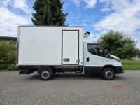 Kall37_2678415 vehicle image