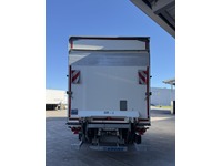 GREA182_2928850 vehicle image
