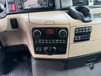 UNIK8334_3015912 vehicle image