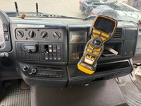 UNIK8334_2870338 vehicle image