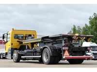 DOLD2821_2761648 vehicle image