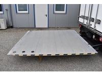TOC1273_2940405 vehicle image