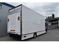 TOC1273_2940405 vehicle image