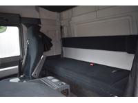 TOC1273_2940405 vehicle image