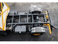 LARA4267_2833828 vehicle image