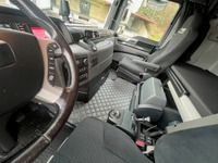 PREI272_2778303 vehicle image