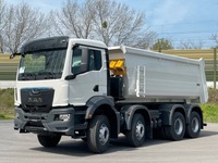 TMR8055_2868637 vehicle image