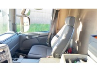 TAMZ4659_3028081 vehicle image