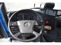 TOC1273_2981960 vehicle image