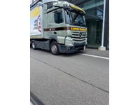 0592025 vehicle image