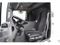 TOC1273_2877516 vehicle image