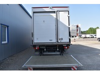TOC1273_2692673 vehicle image