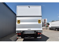 TOC1273_2969985 vehicle image