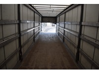 TOC1273_2848681 vehicle image