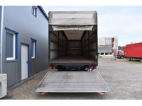 TOC1273_2848681 vehicle image