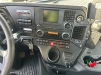 UNIK8334_2754222 vehicle image