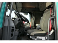 DOLD2821_2772275 vehicle image