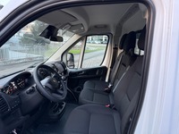 EFAG9324_2760415 vehicle image