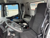 DTCH10536_2848453 vehicle image