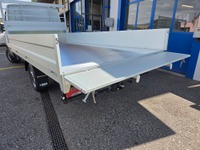 SOMM2698_2914452 vehicle image
