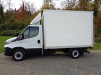 GEHR175_2769575 vehicle image