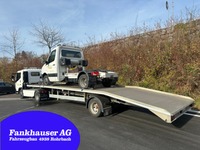 HUTT218_2779049 vehicle image