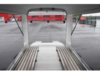 HRB7528_2838038 vehicle image