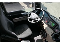 DOLD2821_3017602 vehicle image