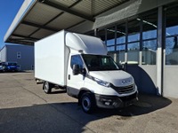 NAEF243_2834862 vehicle image