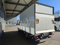 NAEF243_2834862 vehicle image