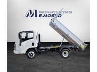 MOSE812_2679188 vehicle image