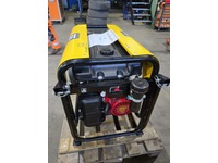 VISI1614_2733123 vehicle image