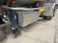 ZELJ895_2830099 vehicle image