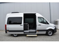 TOC1273_2727367 vehicle image