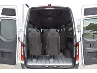 TOC1273_2727367 vehicle image